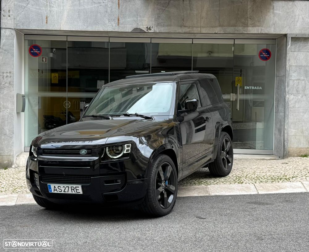 Land Rover Defender - 1