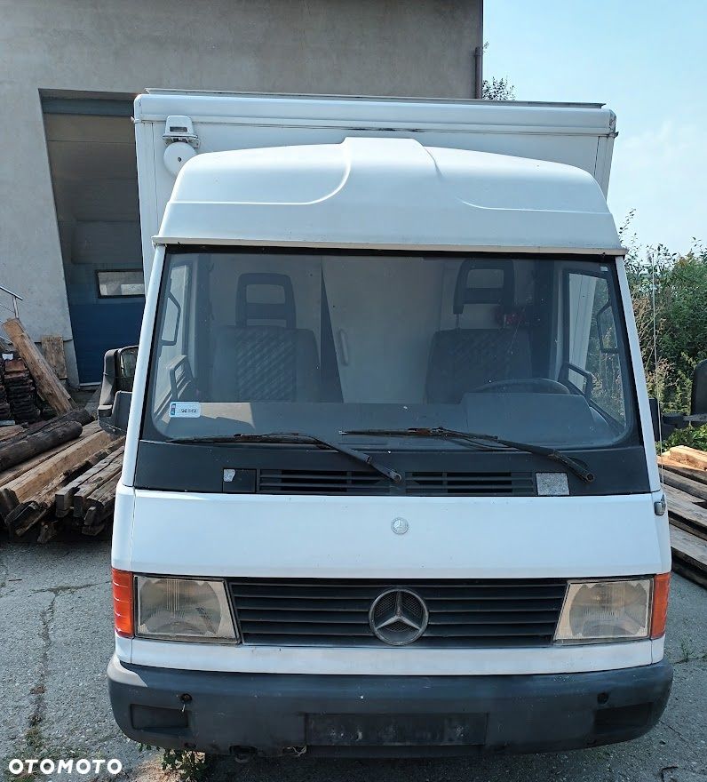 Mercedes-Benz MB 100 - 4