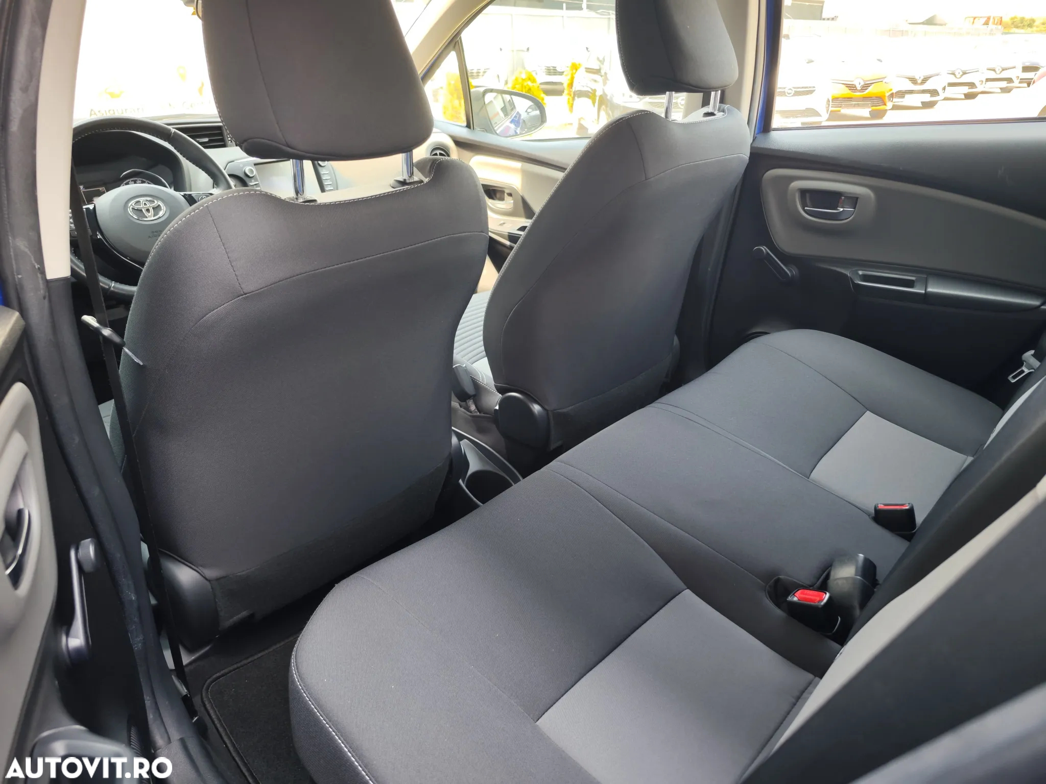 Toyota Yaris 1.5 VVT-i HSD Active - 11