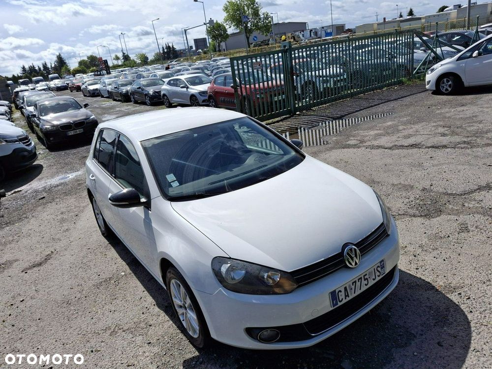 Volkswagen Golf - 28