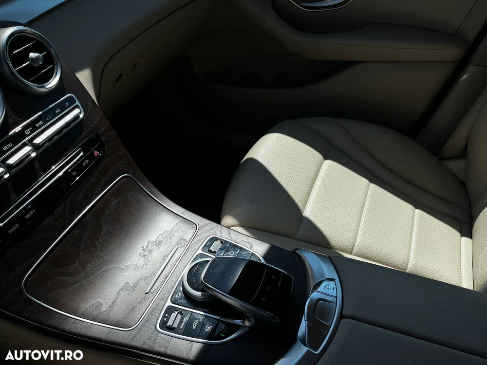 Mercedes-Benz GLC 250 d 4MATIC - 20