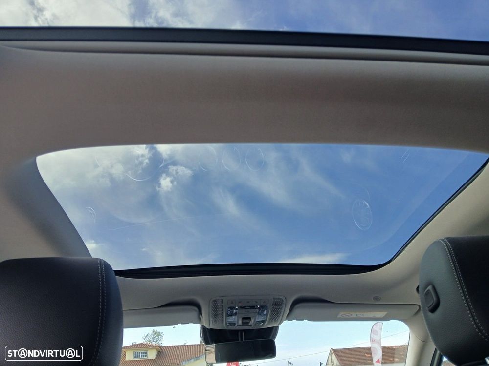 Mercedes-Benz GLA 250 e 8G-DCT - 21