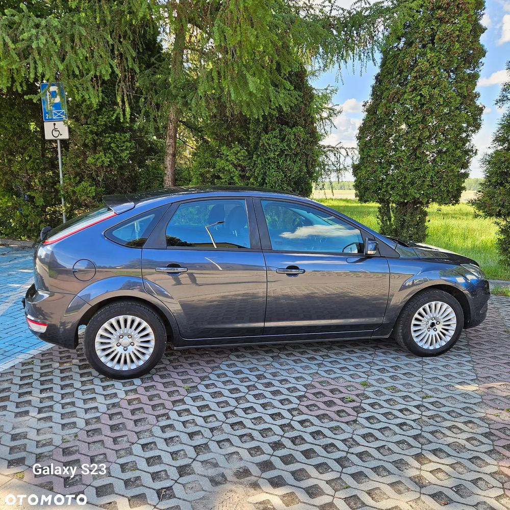 Ford Focus 1.8 Sport - 10