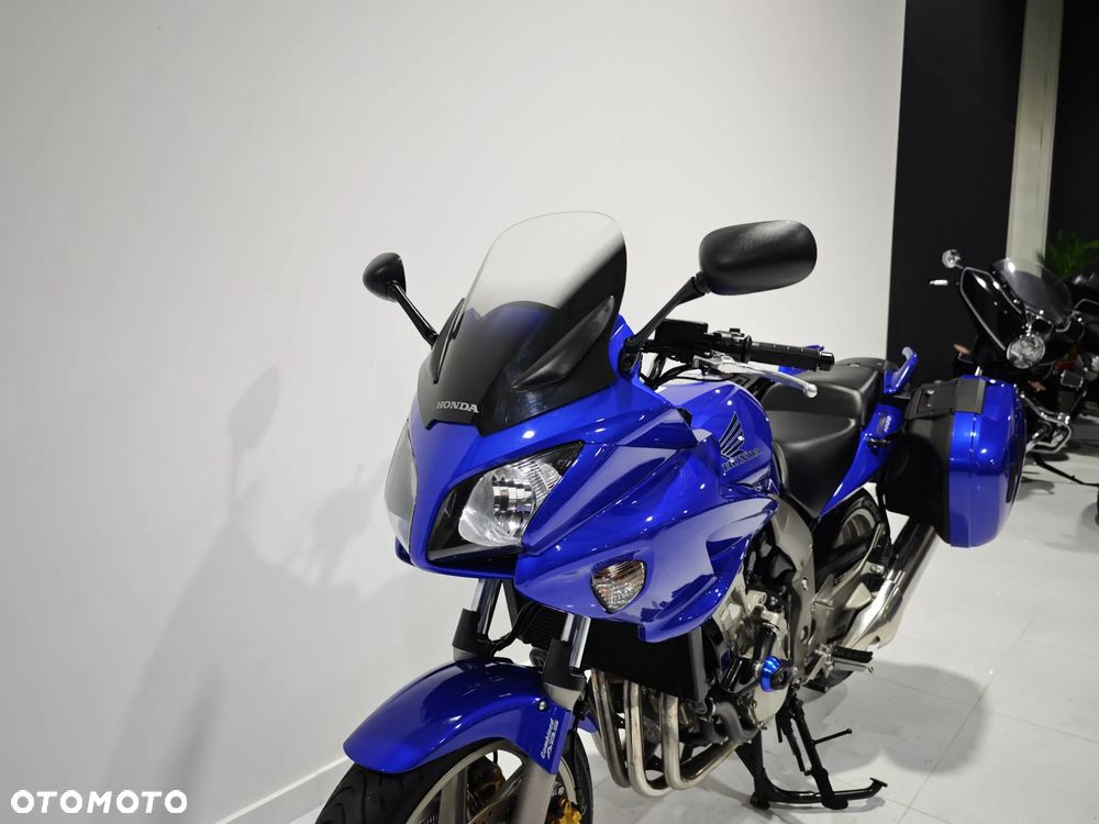 Honda CBF - 23