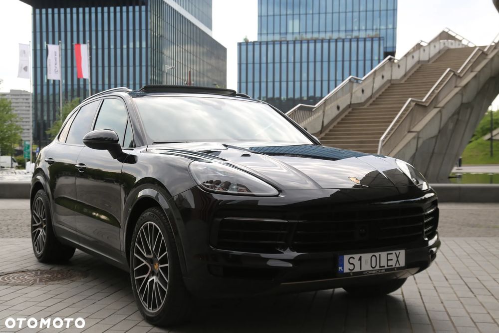 Porsche Cayenne - 2