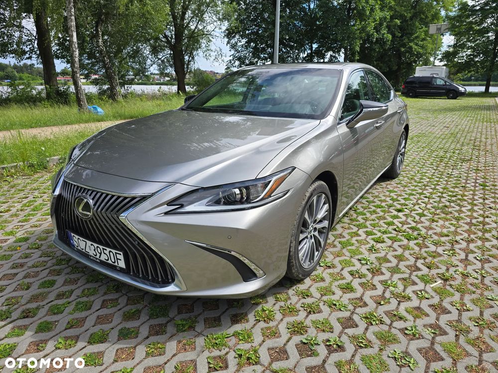 Lexus ES - 2