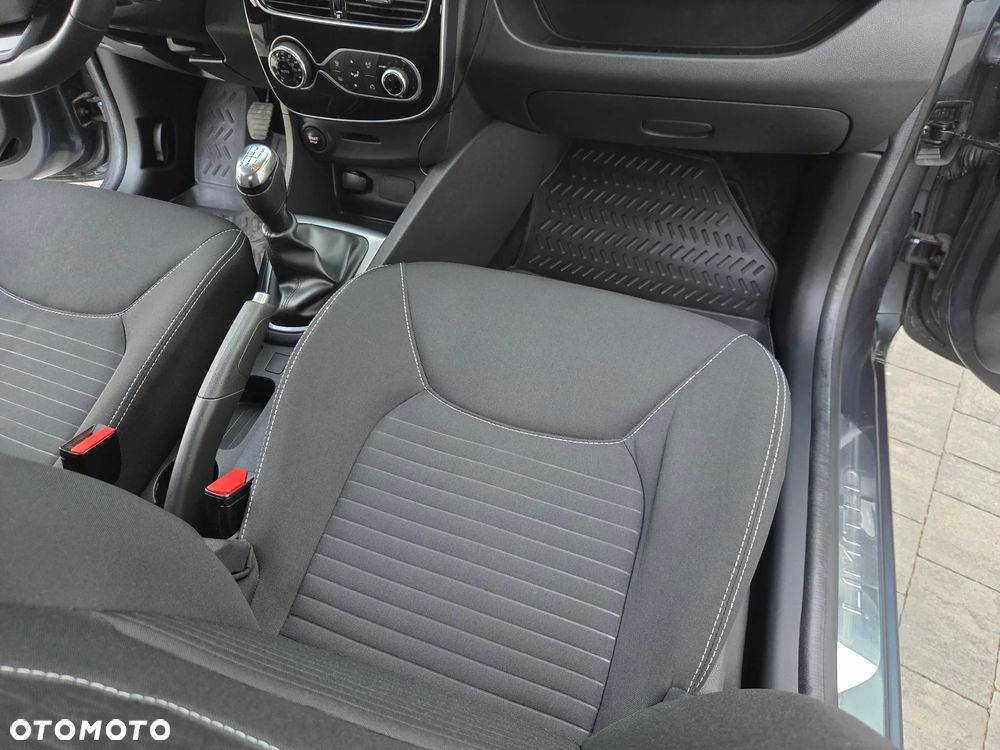 Renault Clio 1.2 16V 75 LIMITED - 17