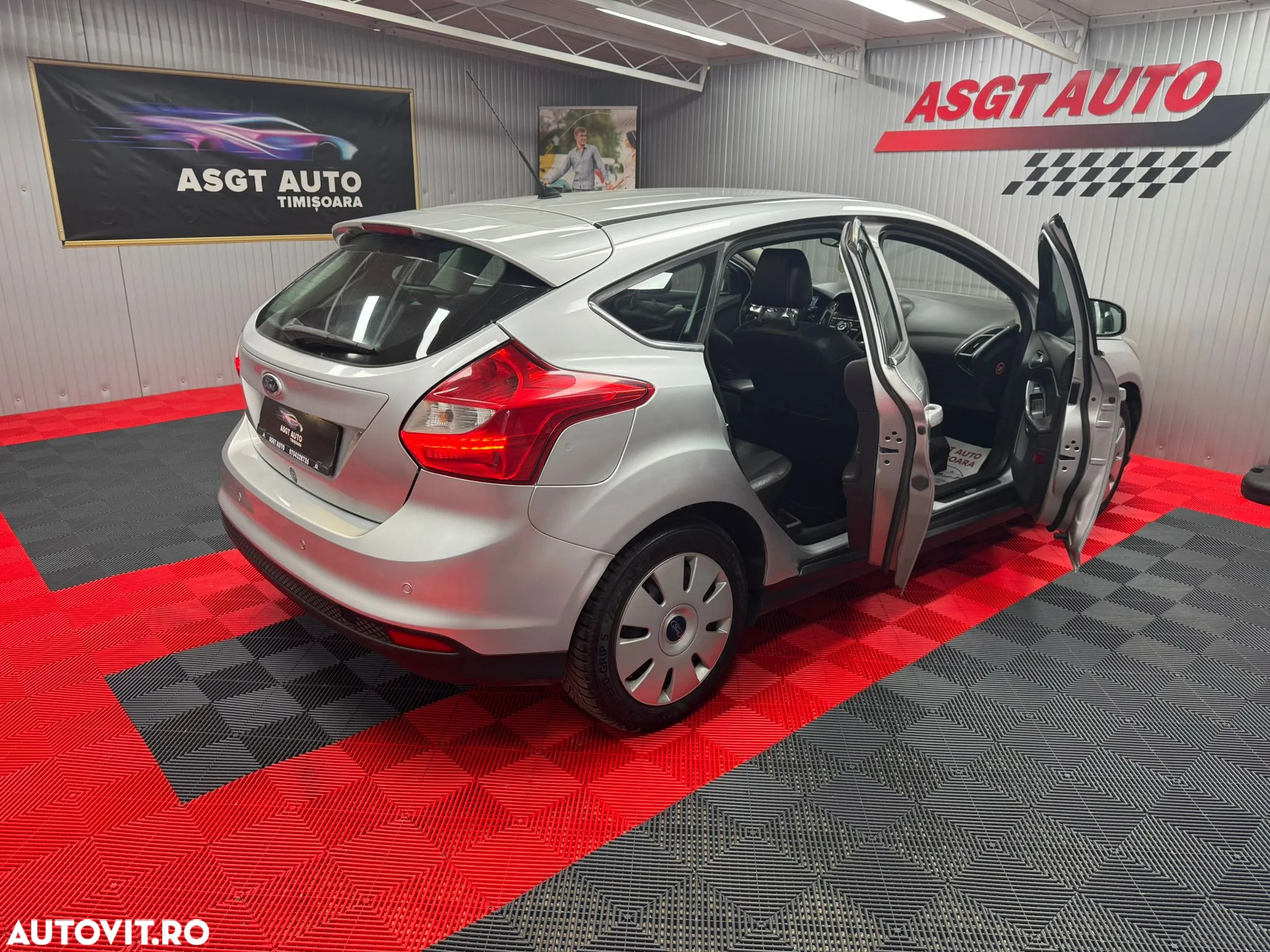 Ford Focus - 18