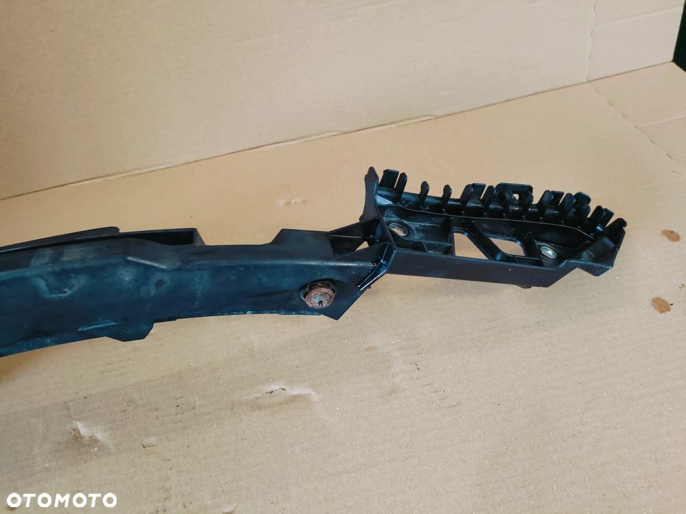 VW POLO 6R V 09- ŚLIZG POD LAMPE LEWY PRZÓD MOCOWANIE ZDERZAKA LEWE - 11