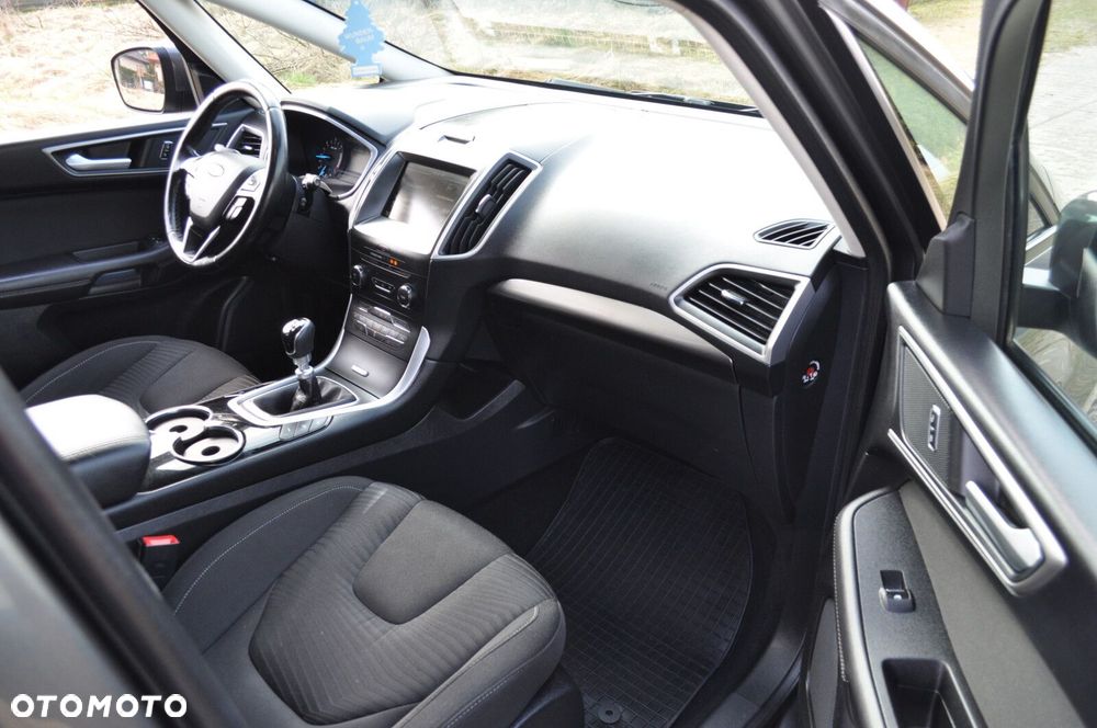 Ford S-Max - 10
