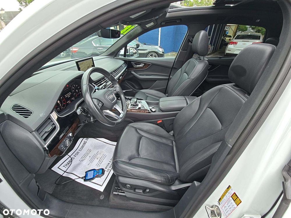 Audi Q7 3.0 TFSI Quattro Tiptronic - 5