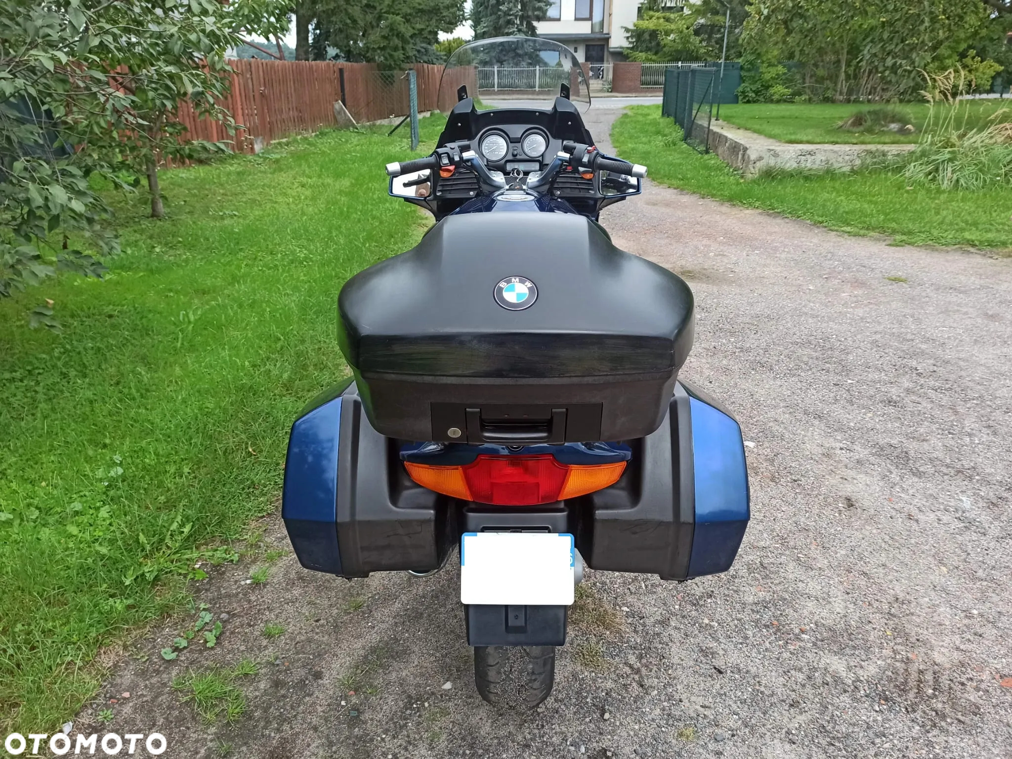 BMW R - 8