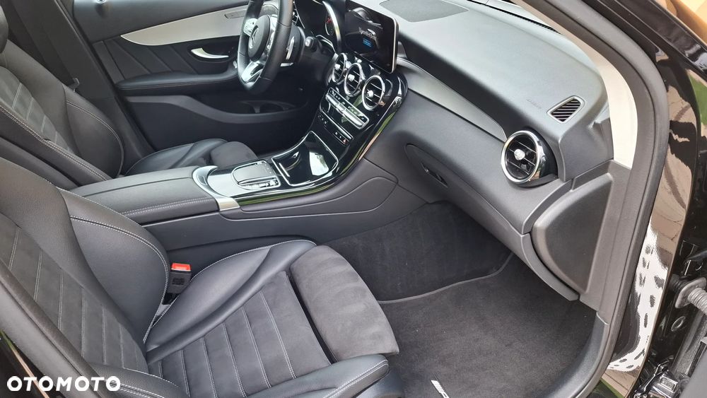 Mercedes-Benz GLC - 23