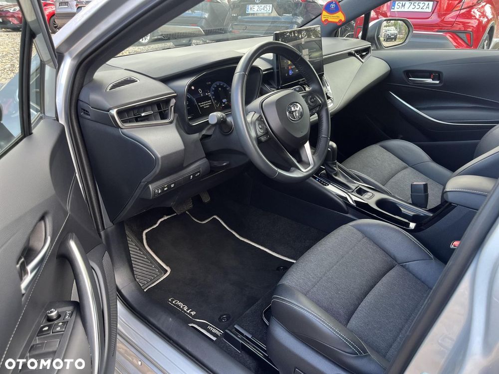 Toyota Corolla 1.8 Hybrid Style - 17