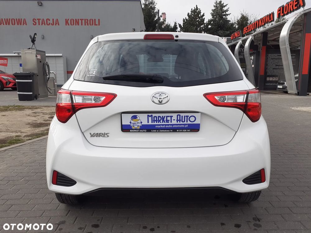 Toyota Yaris - 4