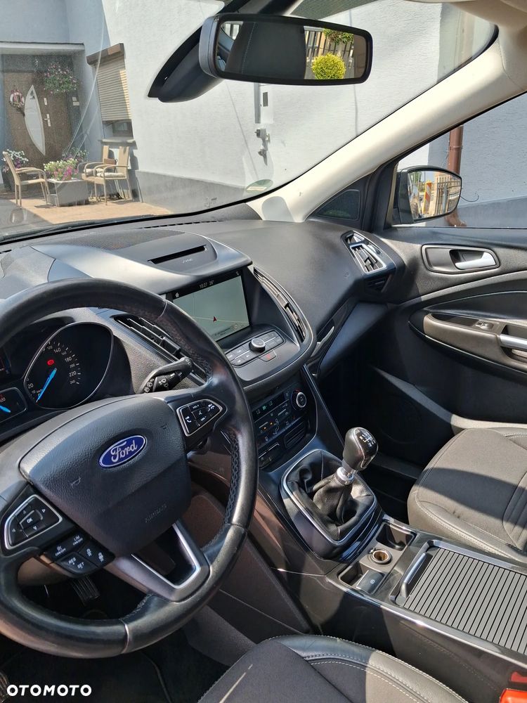 Ford Kuga - 12