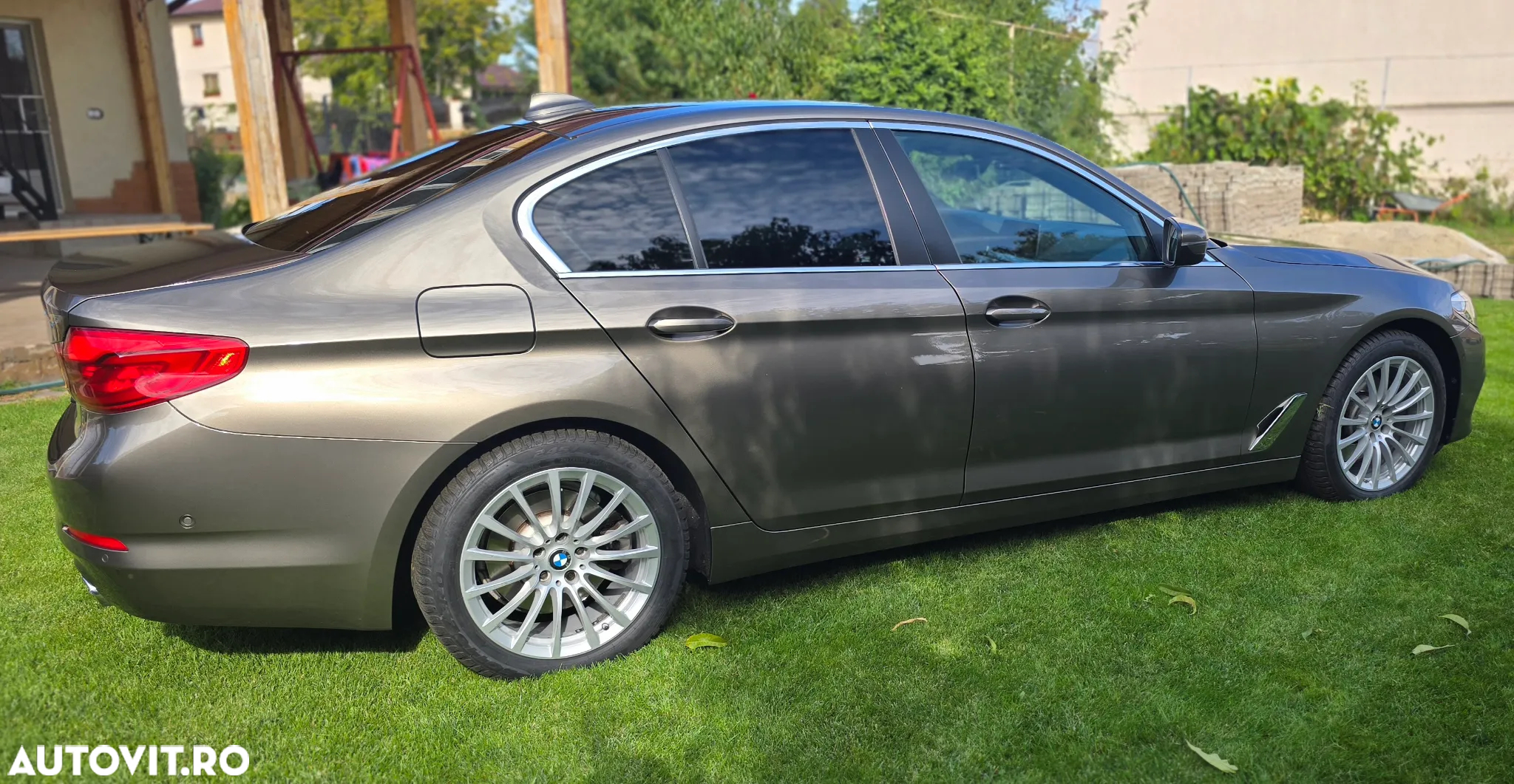 BMW Seria 5 520i AT - 14
