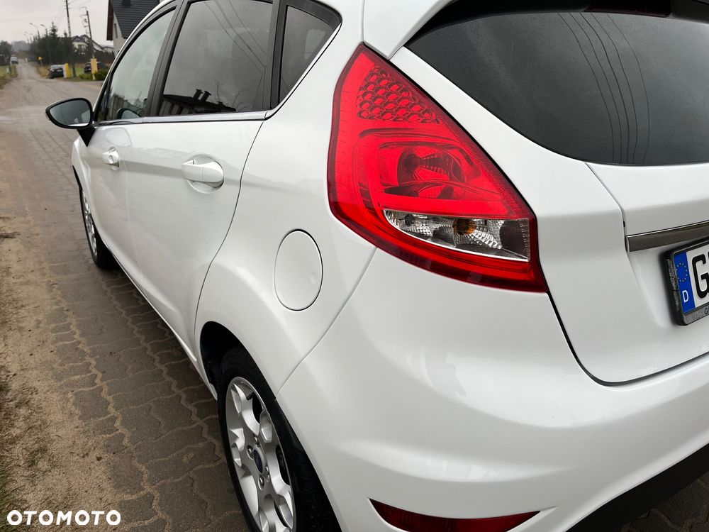 Ford Fiesta 1.25 Titanium - 11