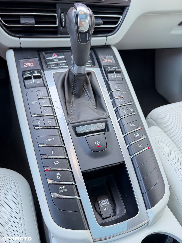Porsche Macan - 15