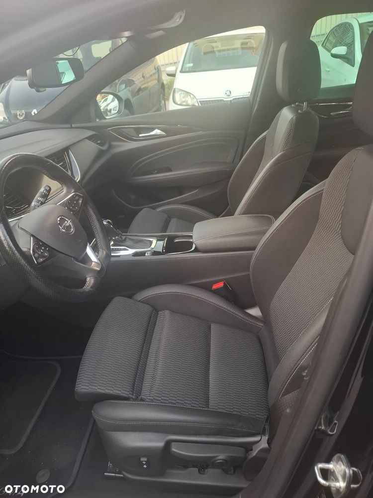 Opel Insignia 2.0 T 4x4 Elite S&S - 9