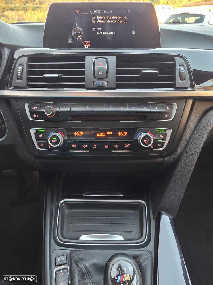 BMW 318 d Pack M - 21