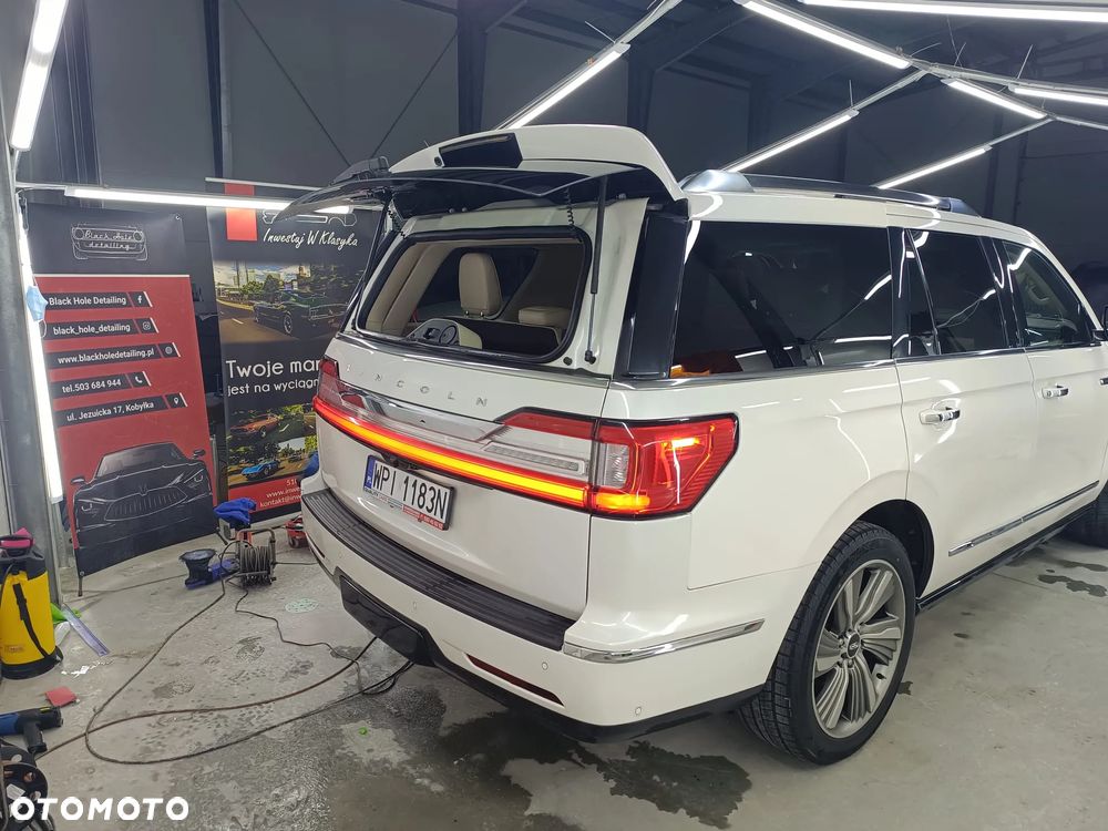 Lincoln Navigator - 8