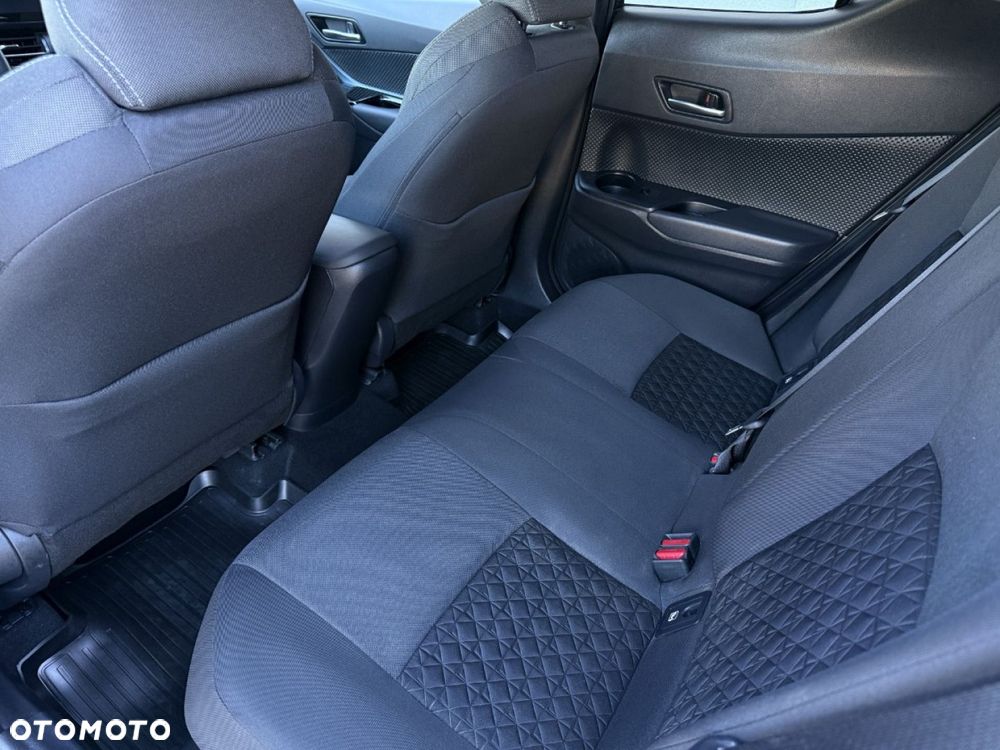Toyota C-HR 2.0 Hybrid Style - 31