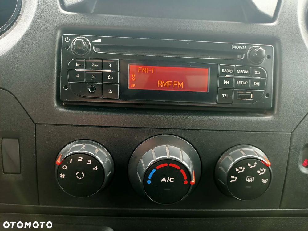 Renault Master Chłodnia Multitemperatura130KM 2 zasilania chłodni - 24