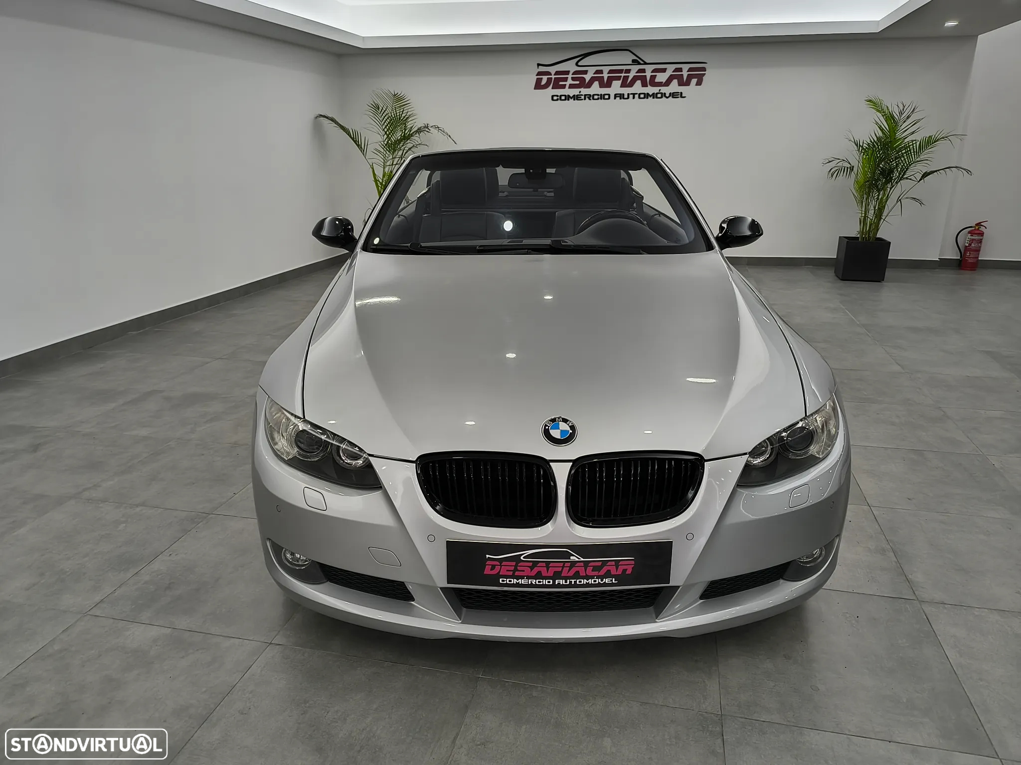 BMW 320 i Cabrio - 4