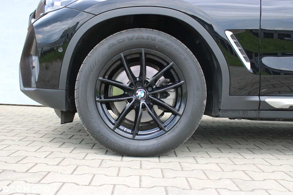 BMW X3 xDrive20d mHEV - 11
