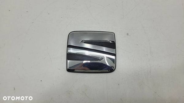 SEAT ATECA ARONA TARRACO EMBLEMAT KLAPY TYLNEJ ZNACZEK