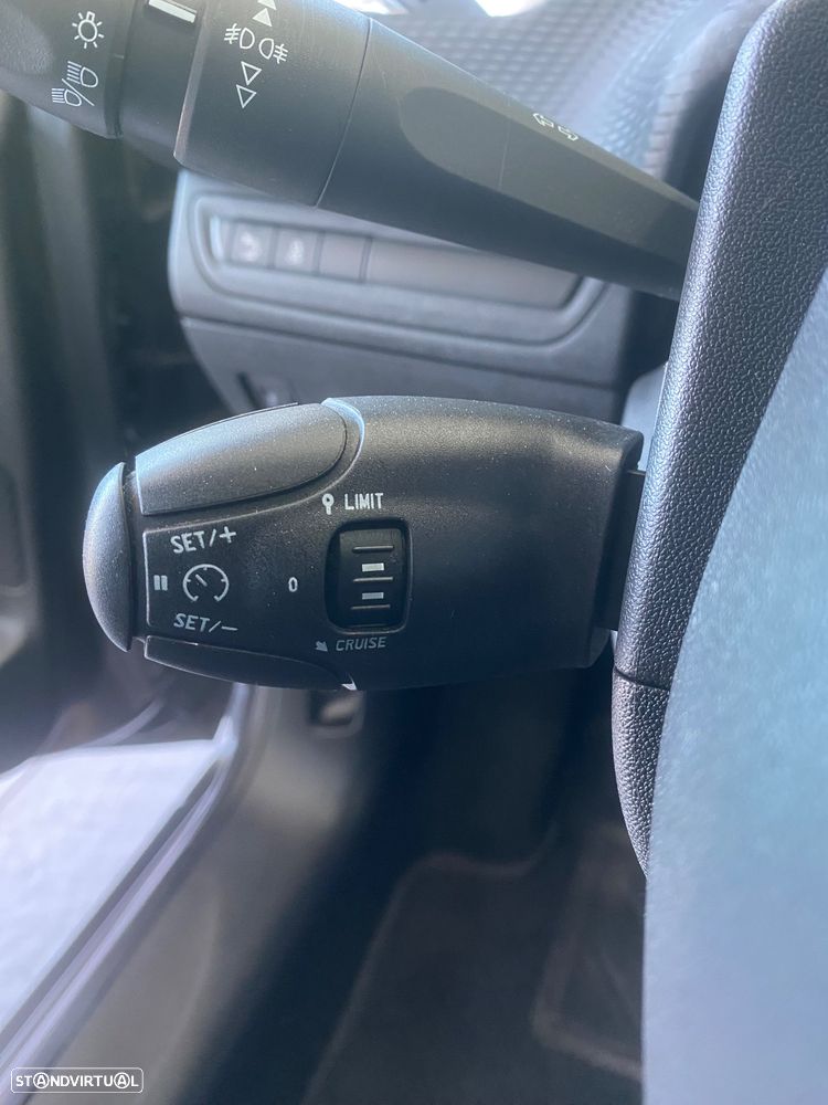 Peugeot 2008 1.6 BlueHDi Style - 10