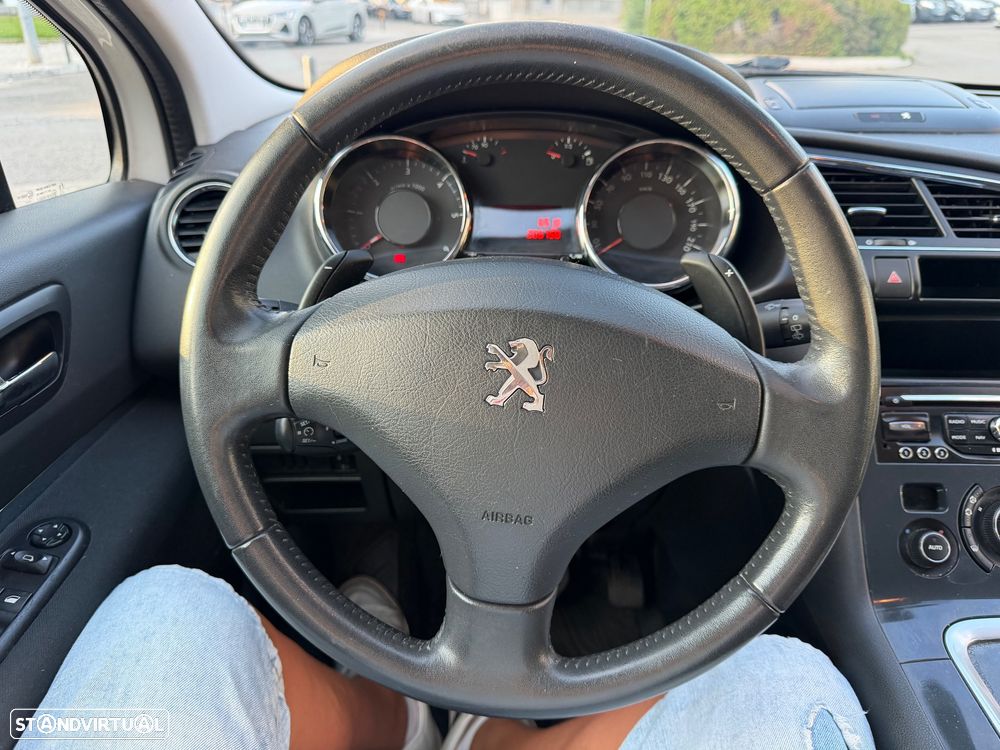 Peugeot 3008 1.6 e-HDi SE Style 2-Tronic 110g - 29