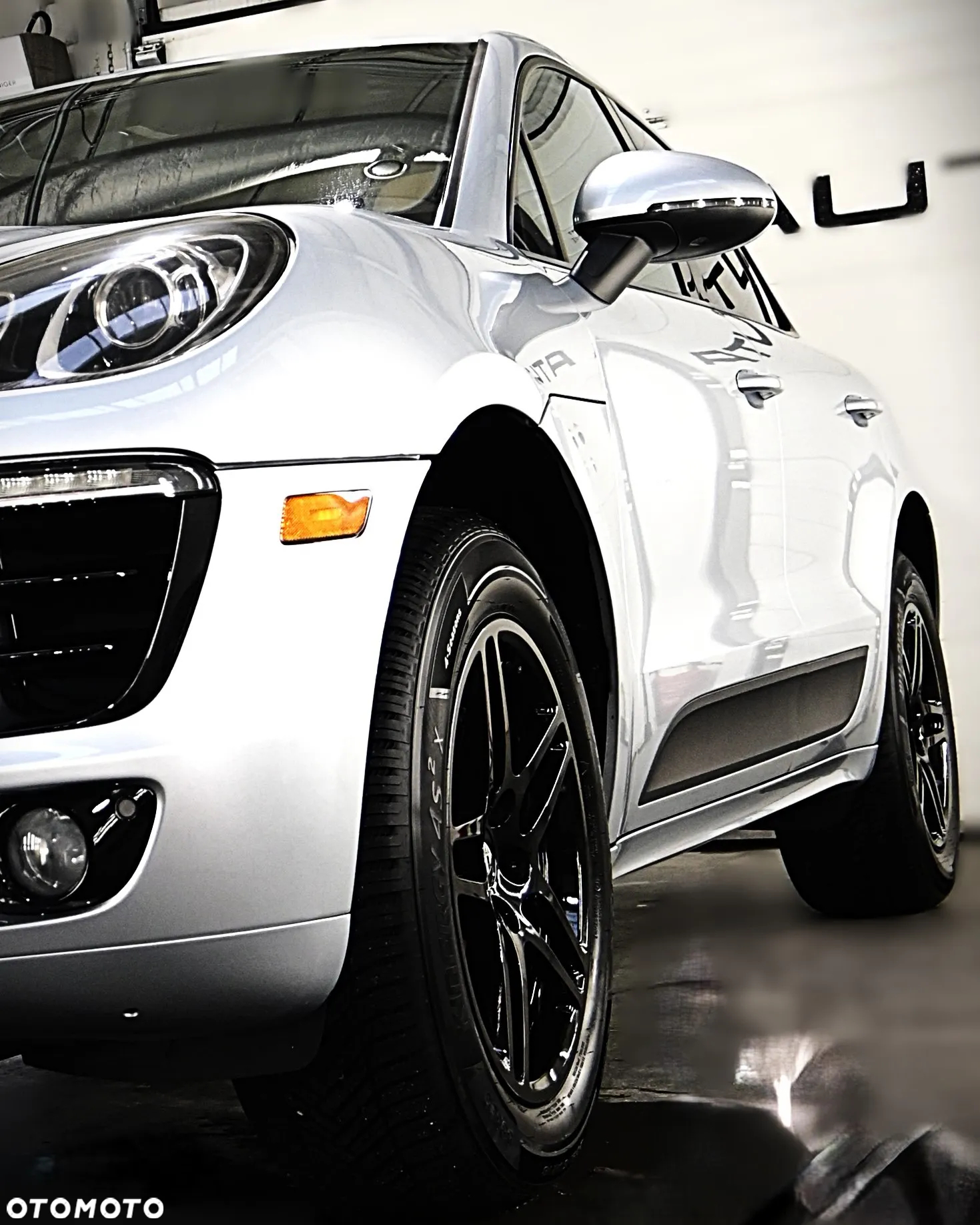 Porsche Macan Standard - 3