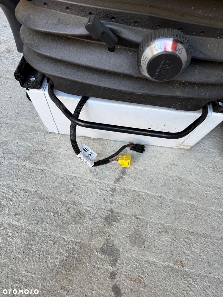 Sprinter 907 fotel pompowany komfortowy podgrzewany - 4