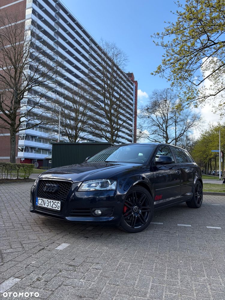 Audi A3 Sportback - 1