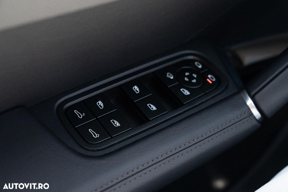 Porsche Cayenne Turbo - 25