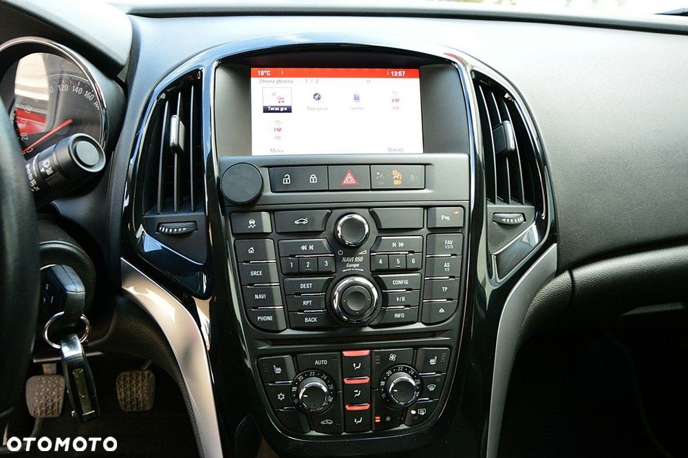 Opel Astra 1.4 T Cosmo - 32