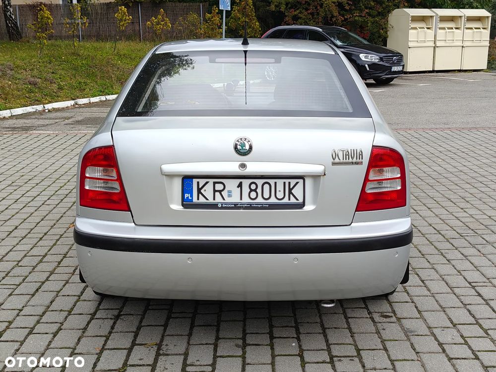 Skoda Octavia 2.0 Ambiente - 10