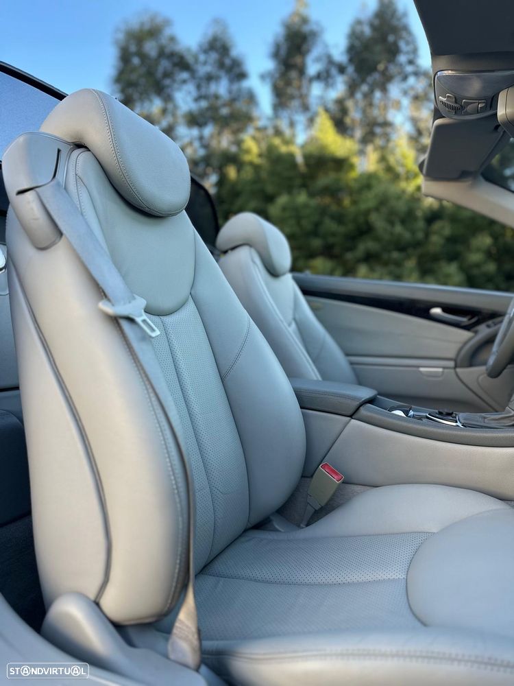 Mercedes-Benz SL 500 Standard - 13