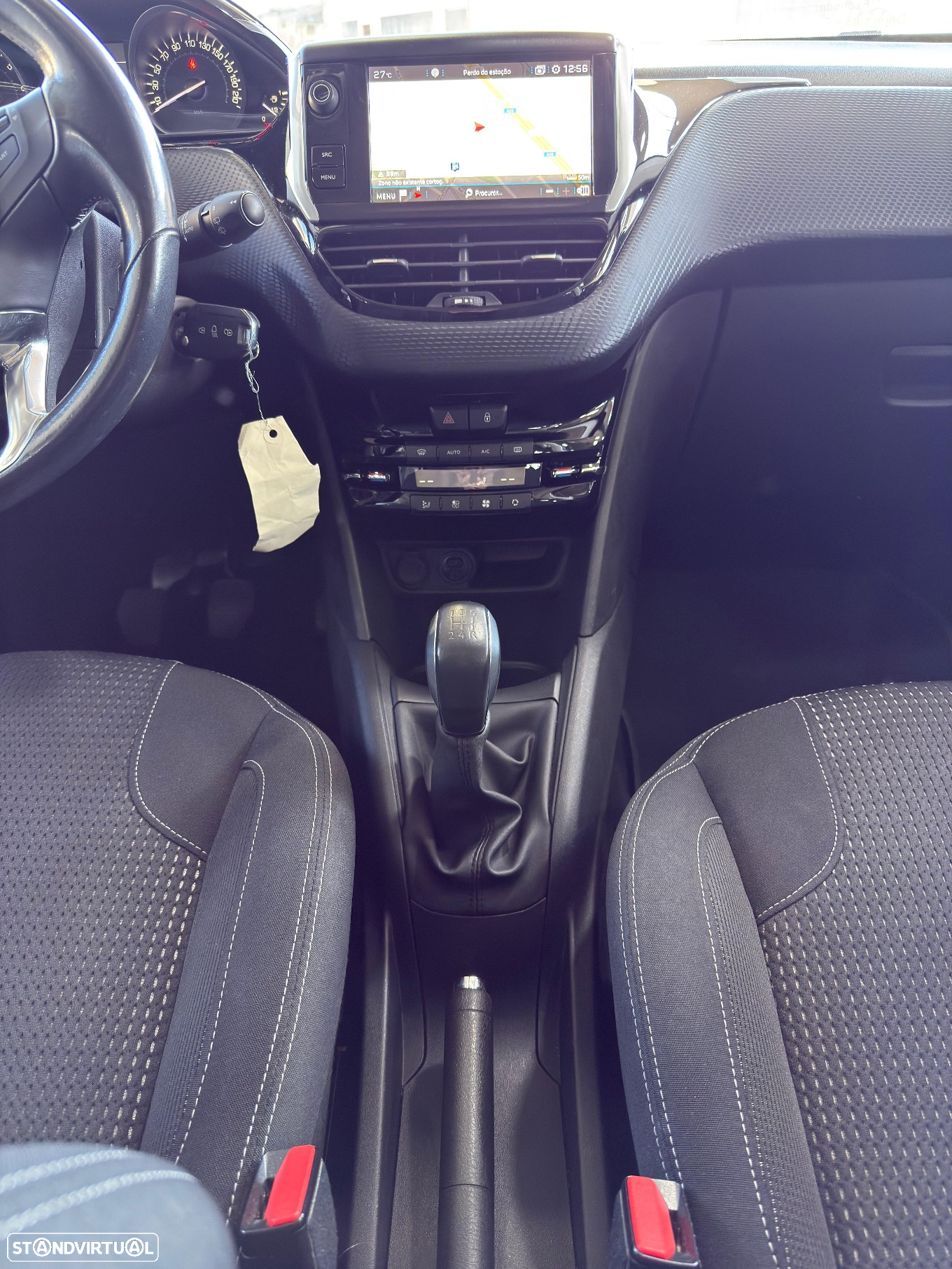 Peugeot 208 82 VTI Allure - 12