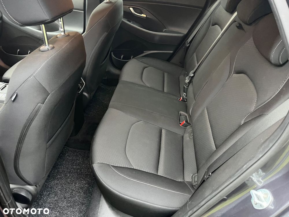 Hyundai i30 1.6 CRDI 48V-Hybrid Trend - 18