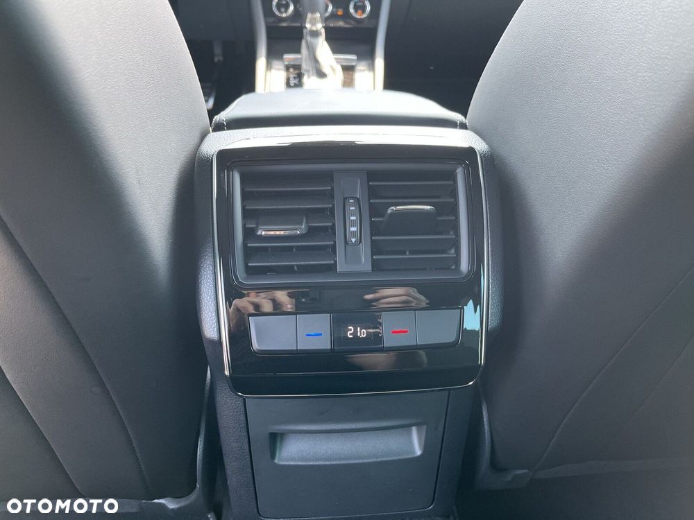 Skoda Superb 2.0 TSI Sportline DSG - 34