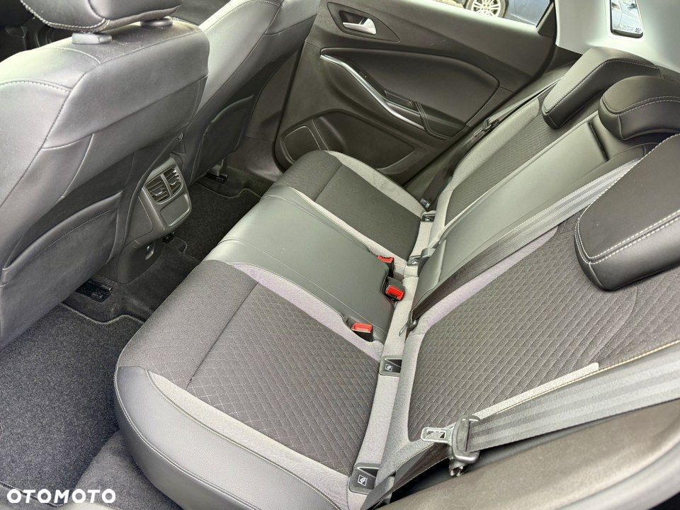 Opel Grandland X 1.2 Start/Stop INNOVATION - 38