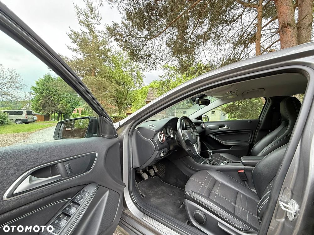 Mercedes-Benz Klasa A 180 (BlueEFFICIENCY) - 15