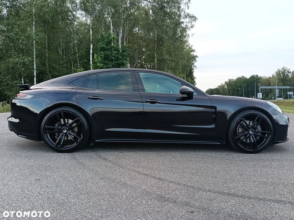 Porsche Panamera - 12