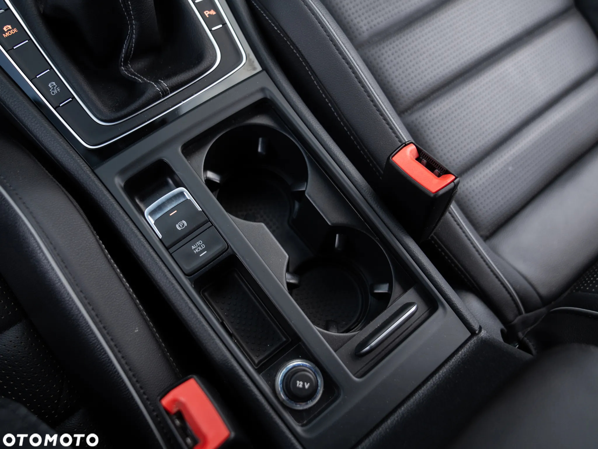 Volkswagen Golf - 38