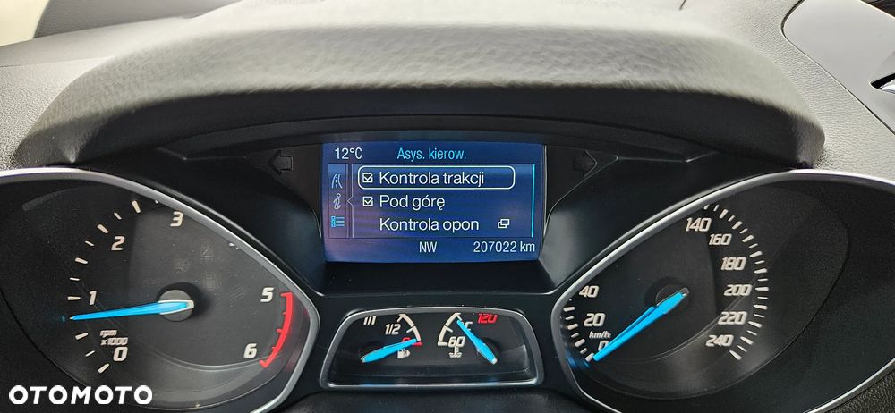 Ford Kuga 2.0 TDCi FWD Titanium - 22