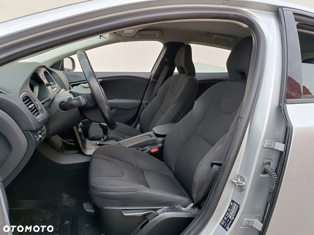 Volvo V40 D2 Kinetic - 6