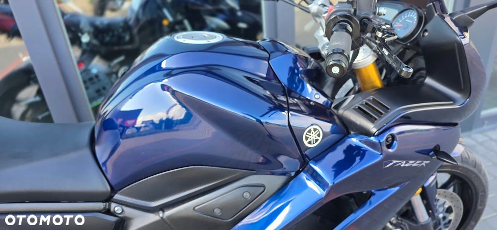 Yamaha FZ - 13